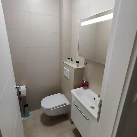 Molly Apartman Banjole