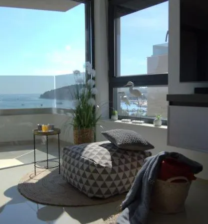 Molly Apartment *